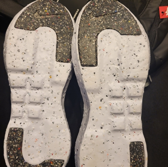 BRAND NEW Nike Crater Impact Black Shoe with White Bottom - Picture 4 of 8